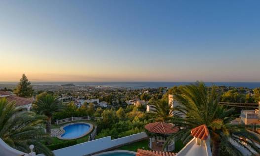 Bestaand - Villa - Jávea