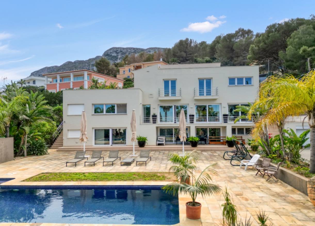 Bestaand - Villa - Denia