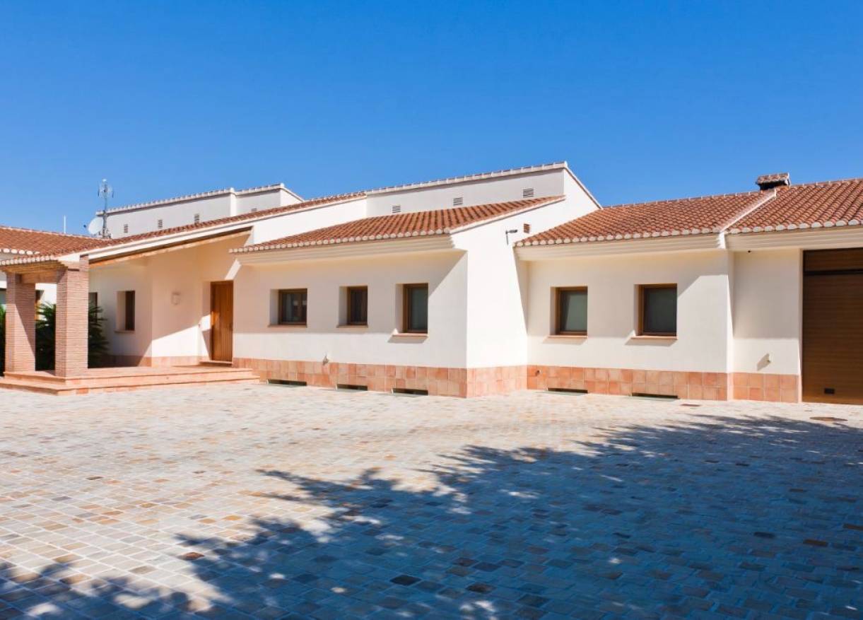 Bestaand - Villa - Denia