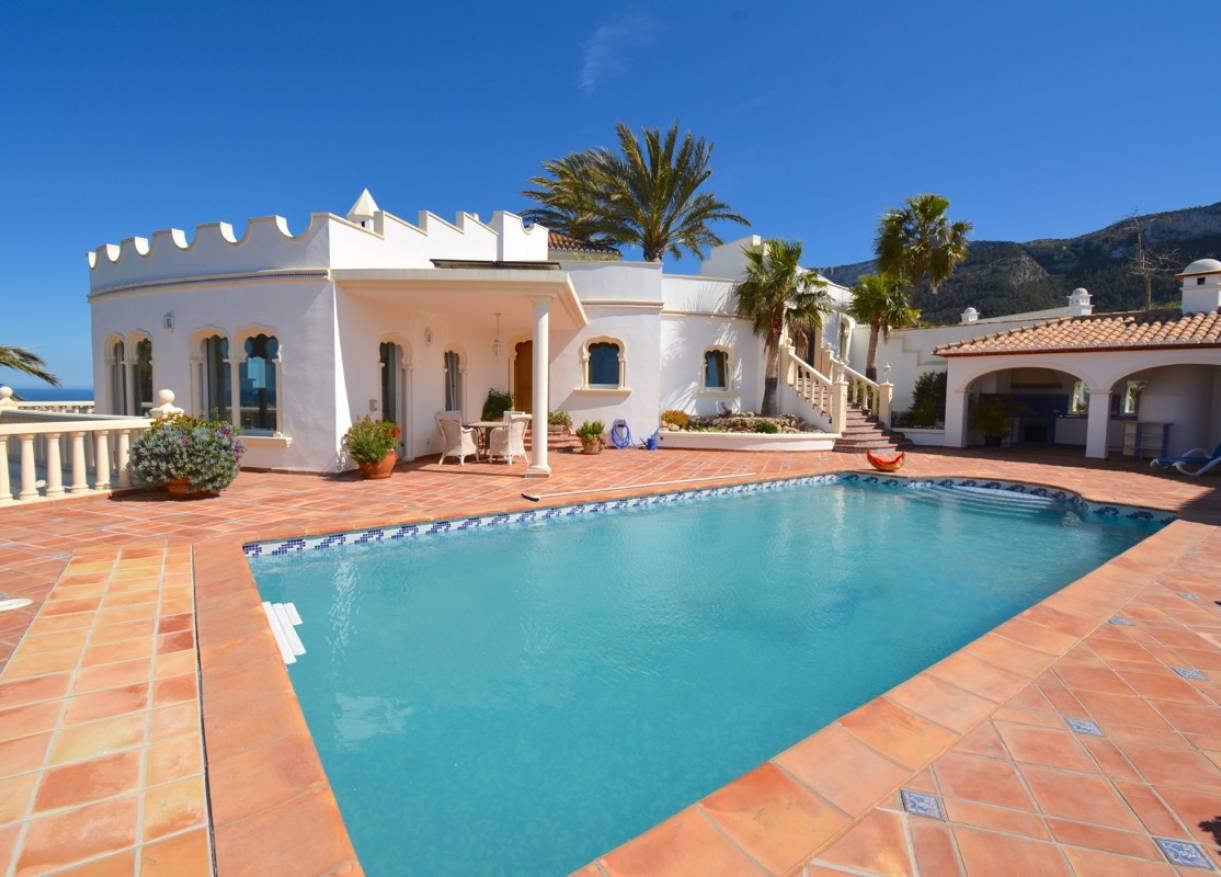 Bestaand - Villa - Denia
