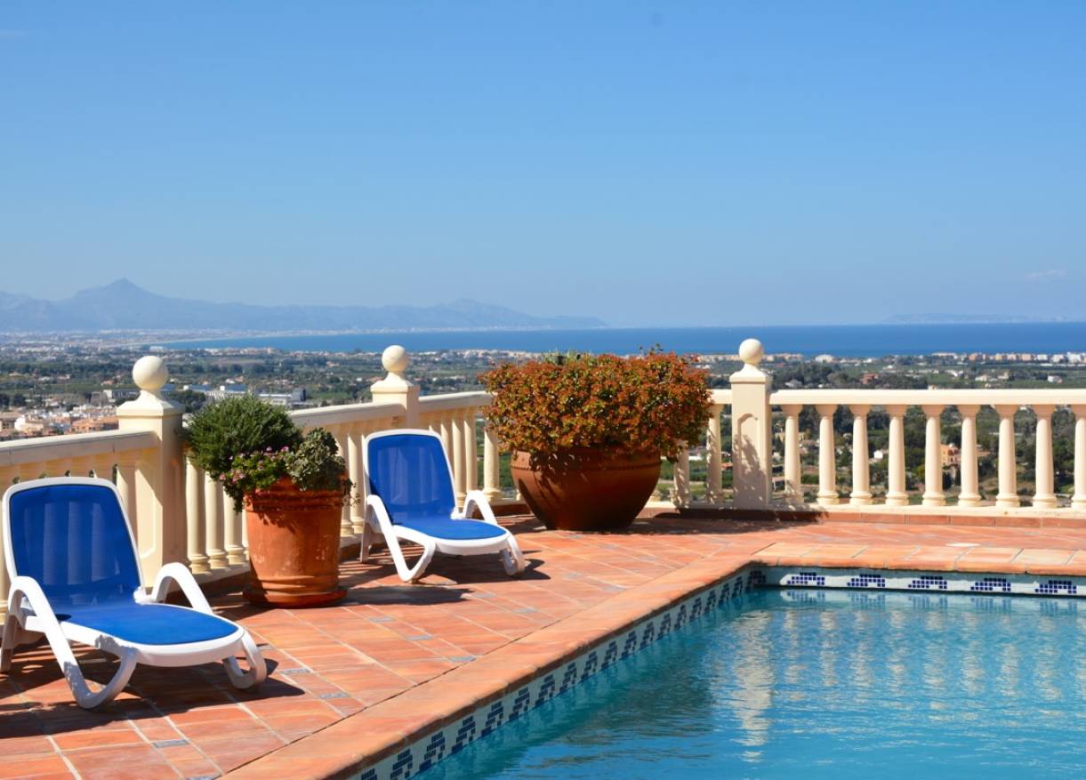 Bestaand - Villa - Denia