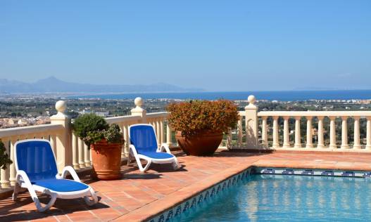 Bestaand - Villa - Denia