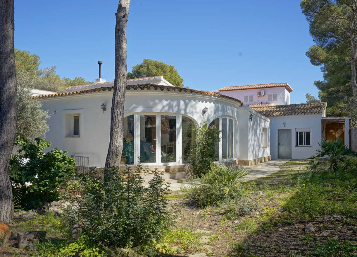 Bestaand - Villa - Jávea