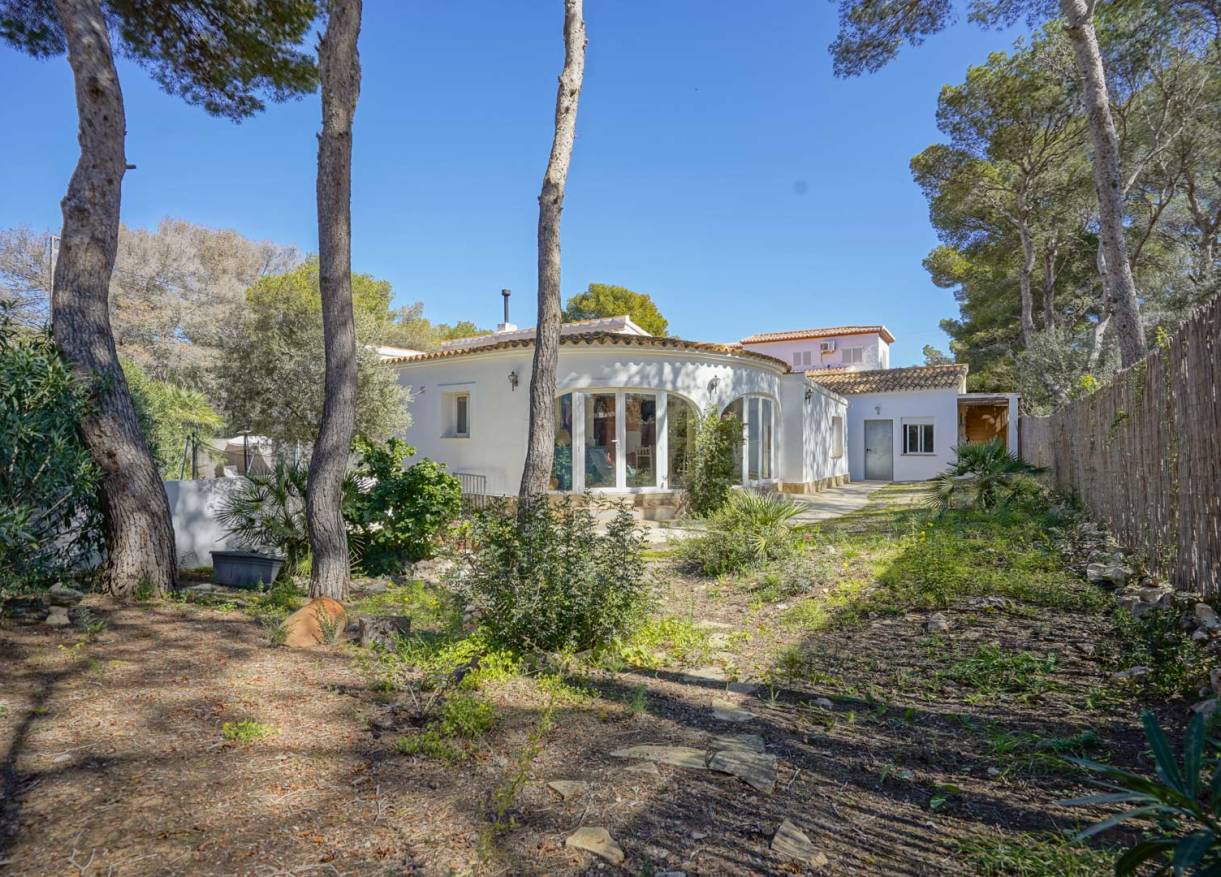 Bestaand - Villa - Jávea