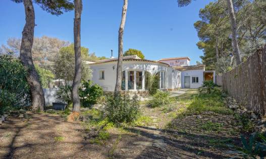 Bestaand - Villa - Jávea