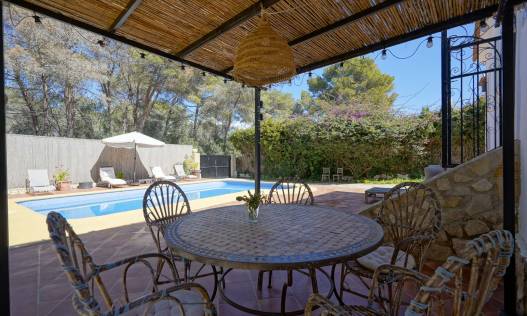 Bestaand - Villa - Jávea