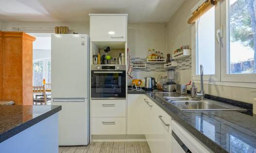 Bestaand - Villa - Jávea