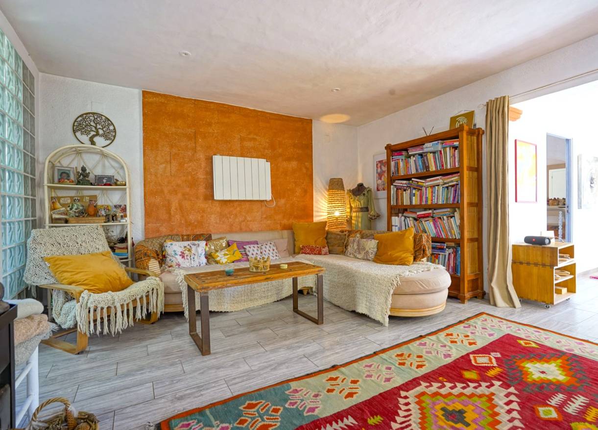 Bestaand - Villa - Jávea