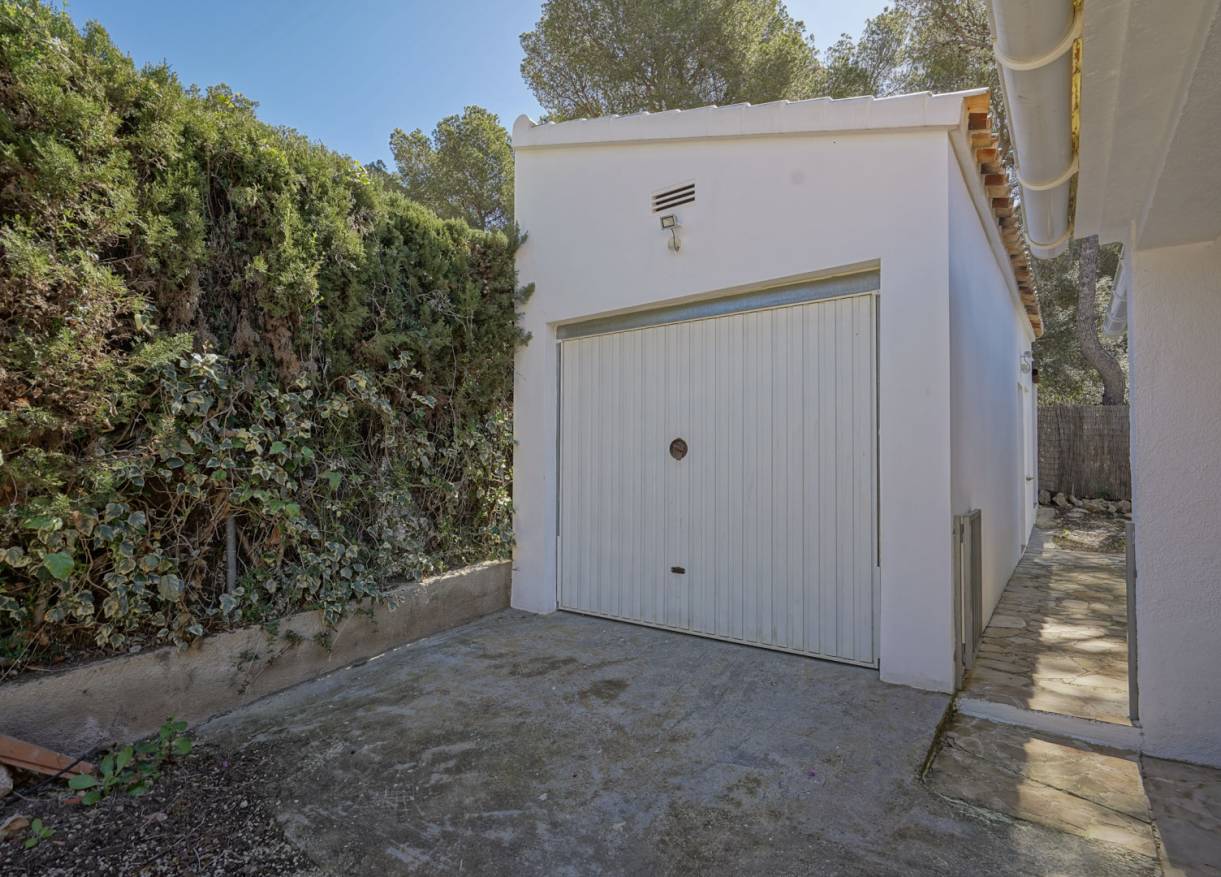 Bestaand - Villa - Jávea