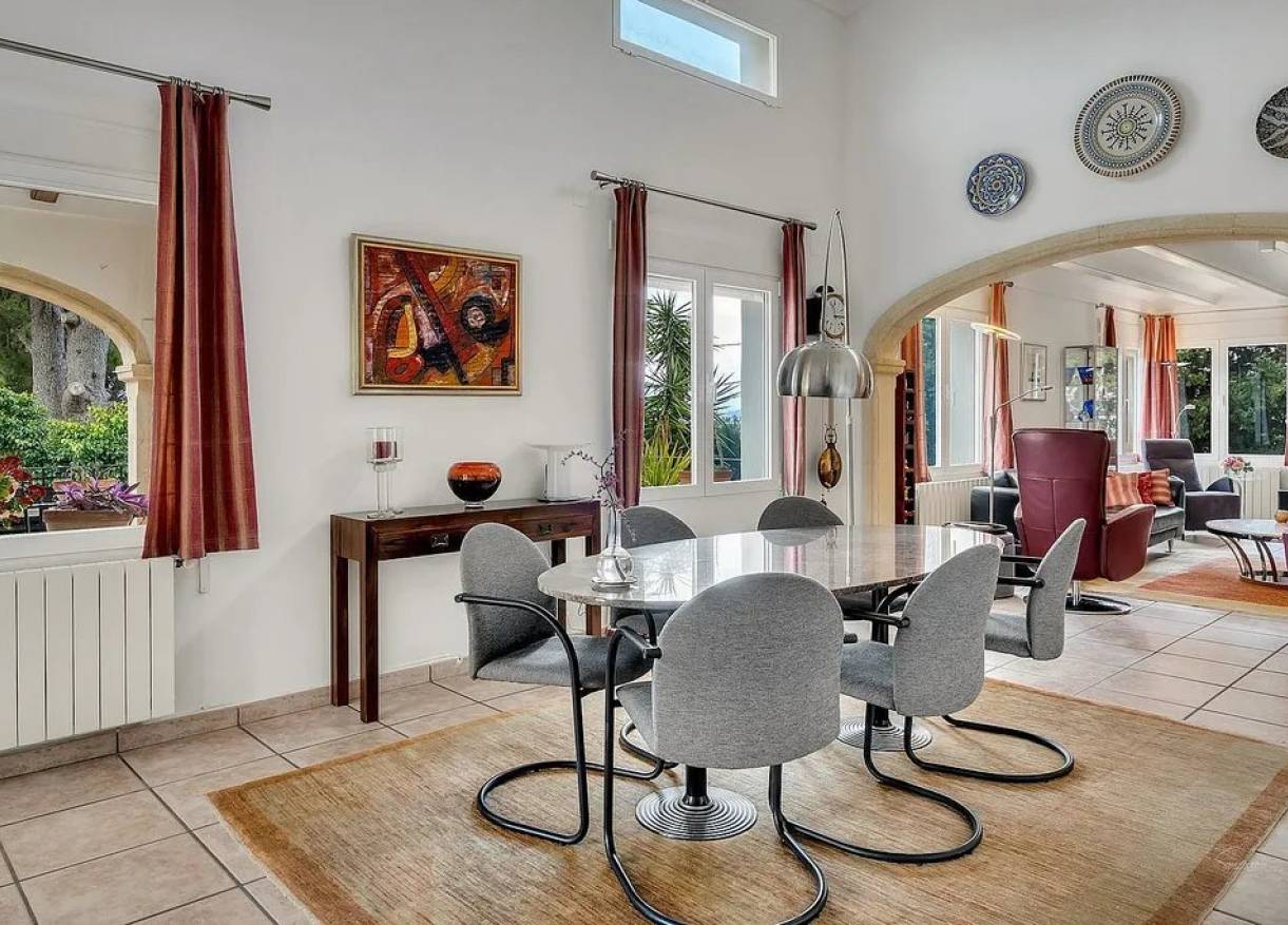 Bestaand - Villa - Jávea