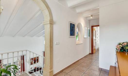 Bestaand - Villa - Jávea