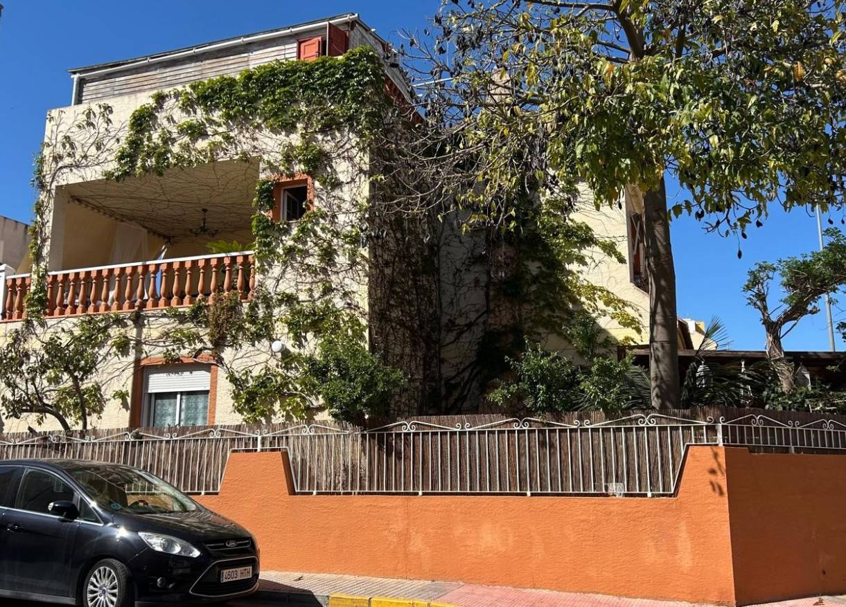 Bestaand - Villa - Los Montesinos
