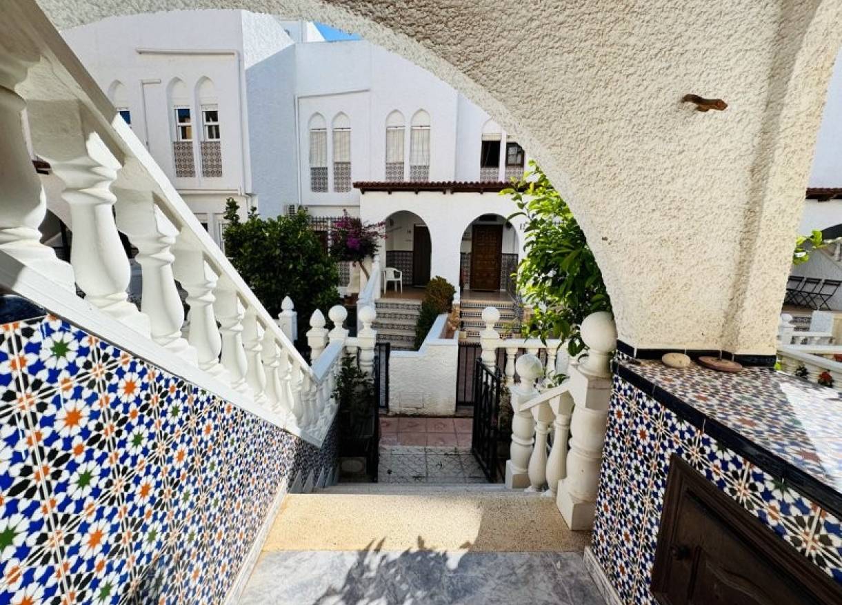 Bestaand - Townhouse / Semi-detached - La Mata
