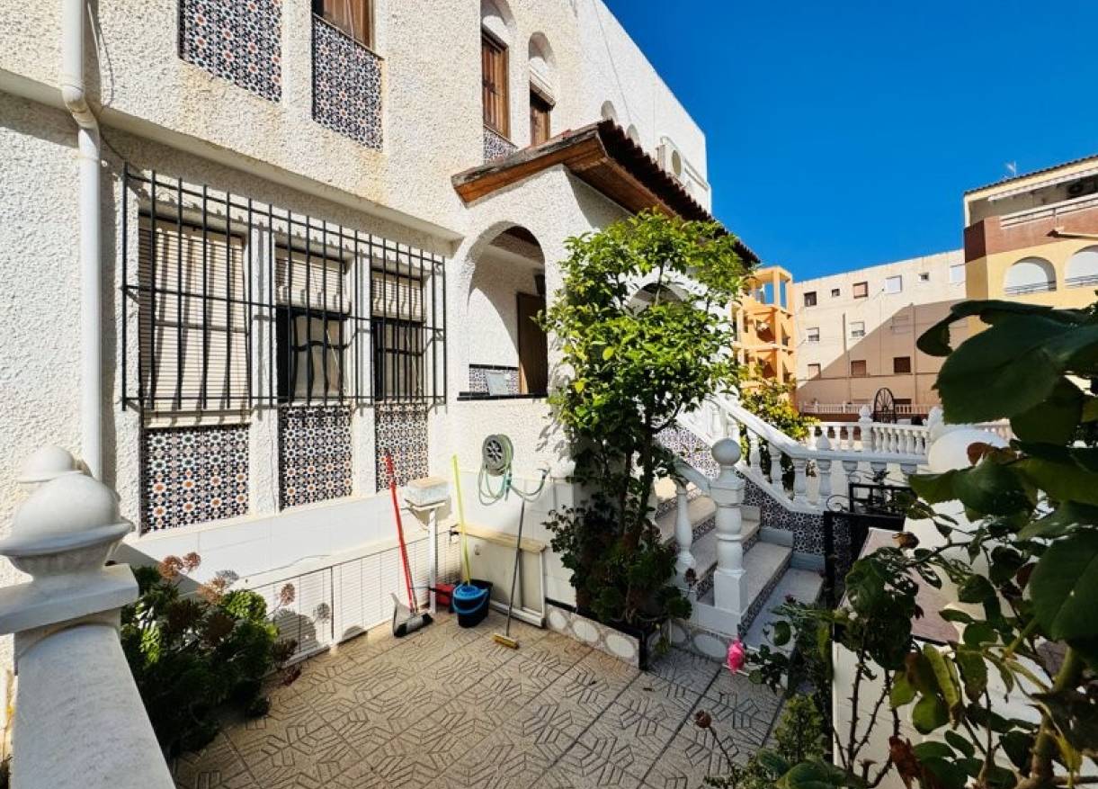 Bestaand - Townhouse / Semi-detached - La Mata