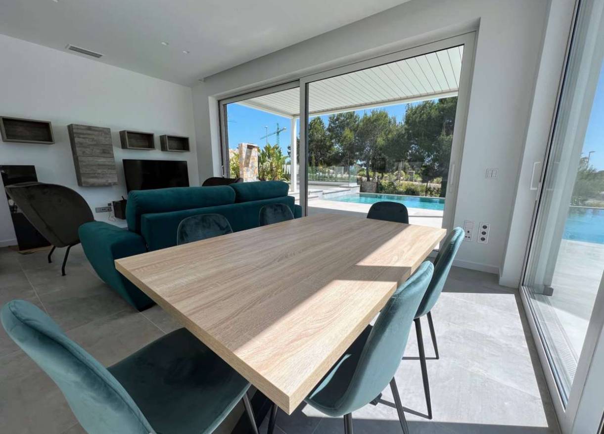 Bestaand - Villa - Las Colinas - Las Colinas Golf and Country Club