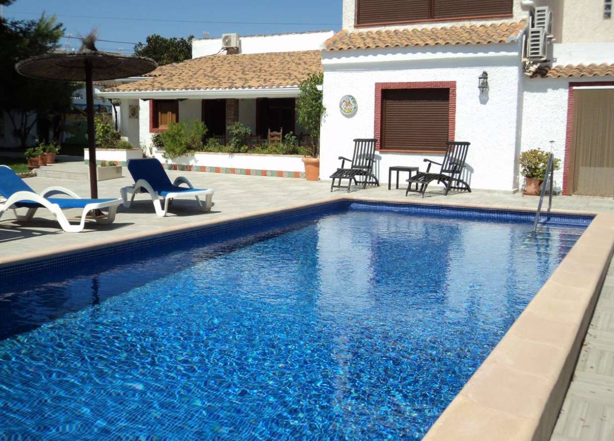 Bestaand - Villa - Lomas de Cabo Roig