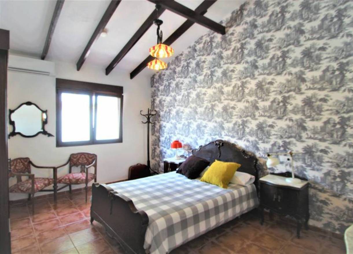 Bestaand - Villa - Lomas de Cabo Roig