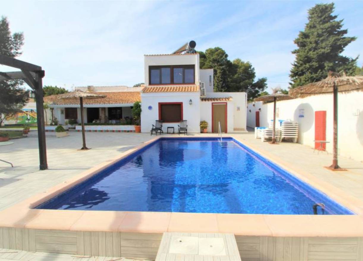 Bestaand - Villa - Lomas de Cabo Roig