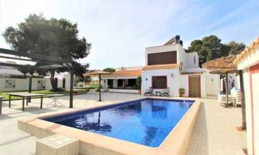 Bestaand - Villa - Lomas de Cabo Roig
