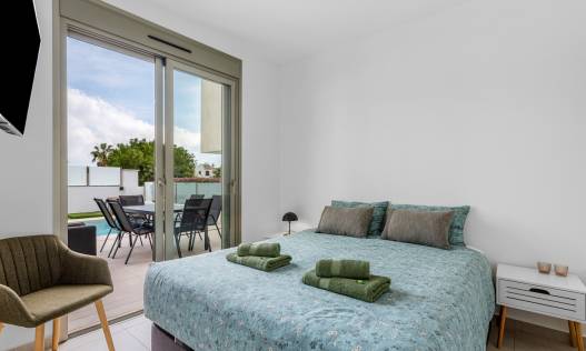 Bestaand - Villa - Orihuela Costa - Villamartin