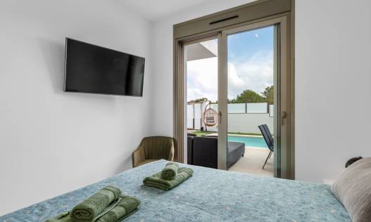 Bestaand - Villa - Orihuela Costa - Villamartin
