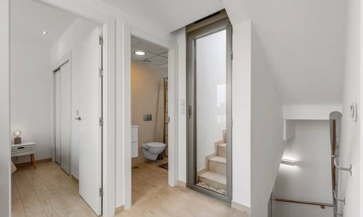 Bestaand - Villa - Orihuela Costa - Villamartin