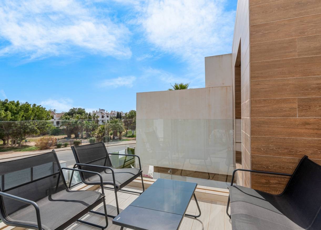 Bestaand - Villa - Orihuela Costa - Villamartin