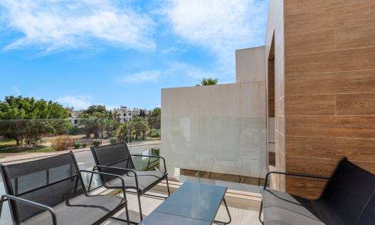 Bestaand - Villa - Orihuela Costa - Villamartin
