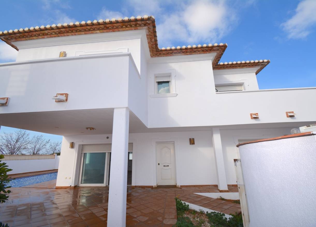 Bestaand - Villa - Denia