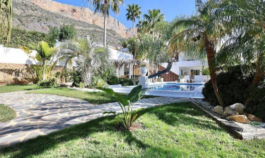 Bestaand - Villa - Jávea - Montgo