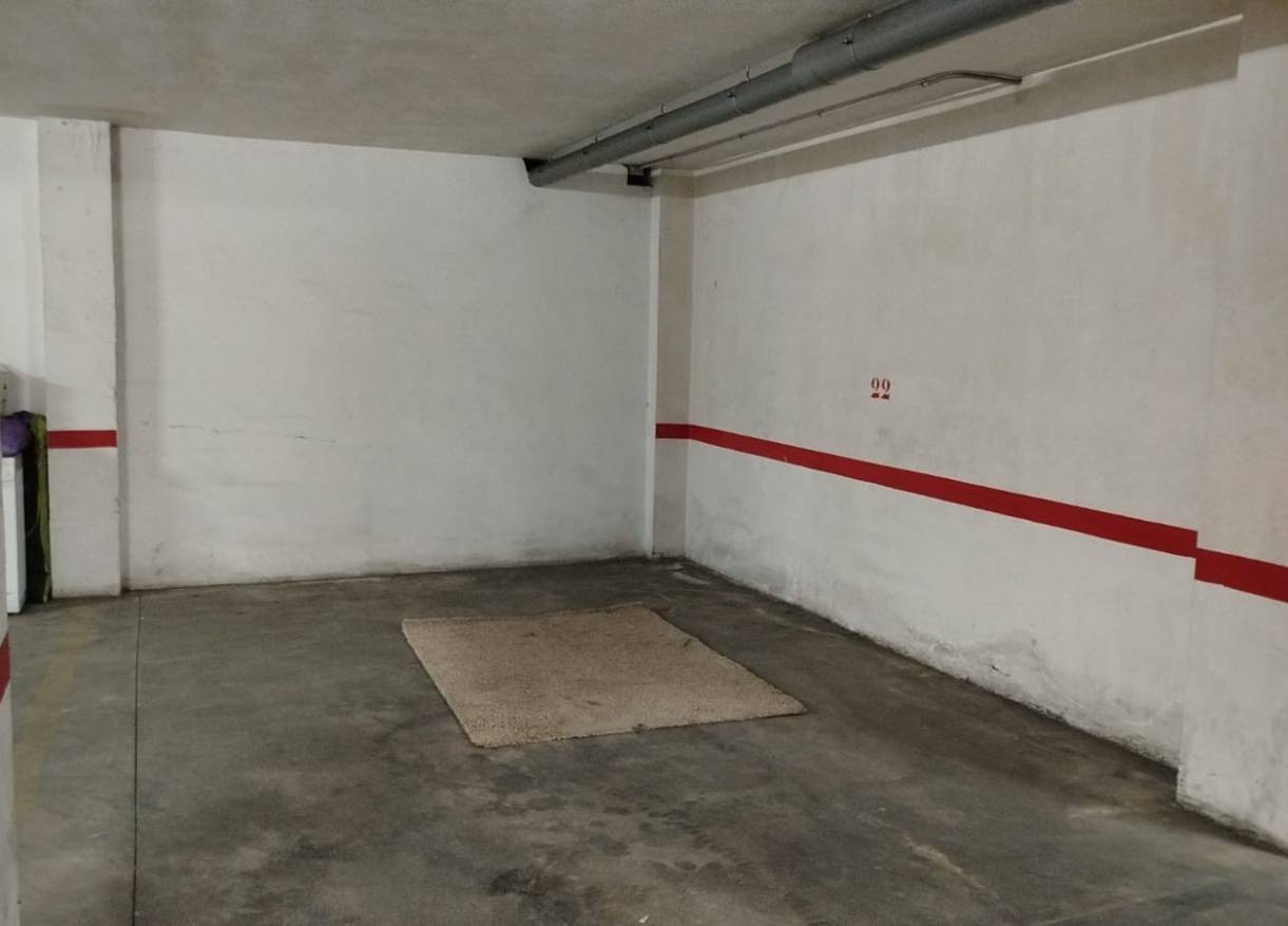 Bestaand - Garage - Los Montesinos - Centro