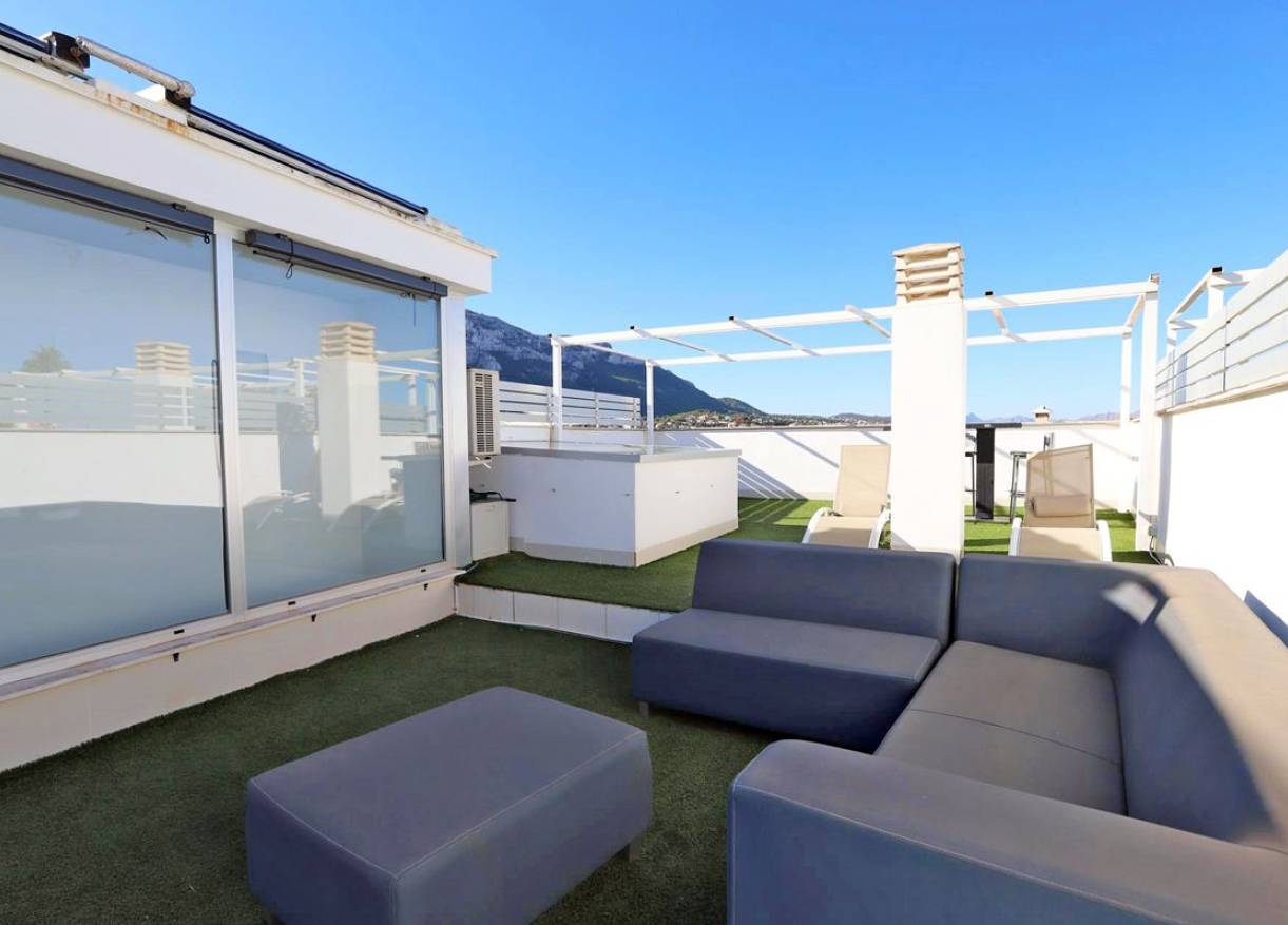 Bestaand - Townhouse / Semi-detached - Denia