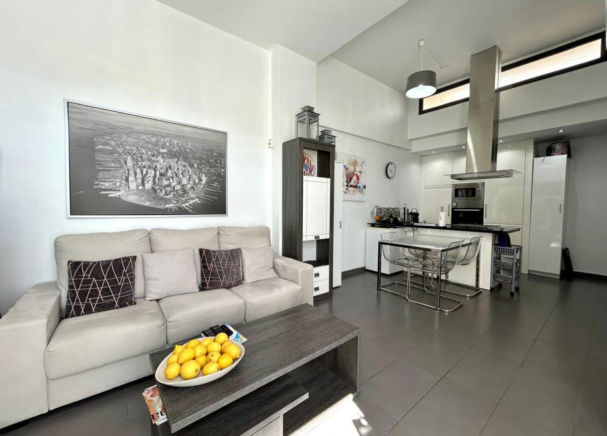 Bestaand - Townhouse / Semi-detached - Orihuela Costa - Villamartín-Las Filipinas