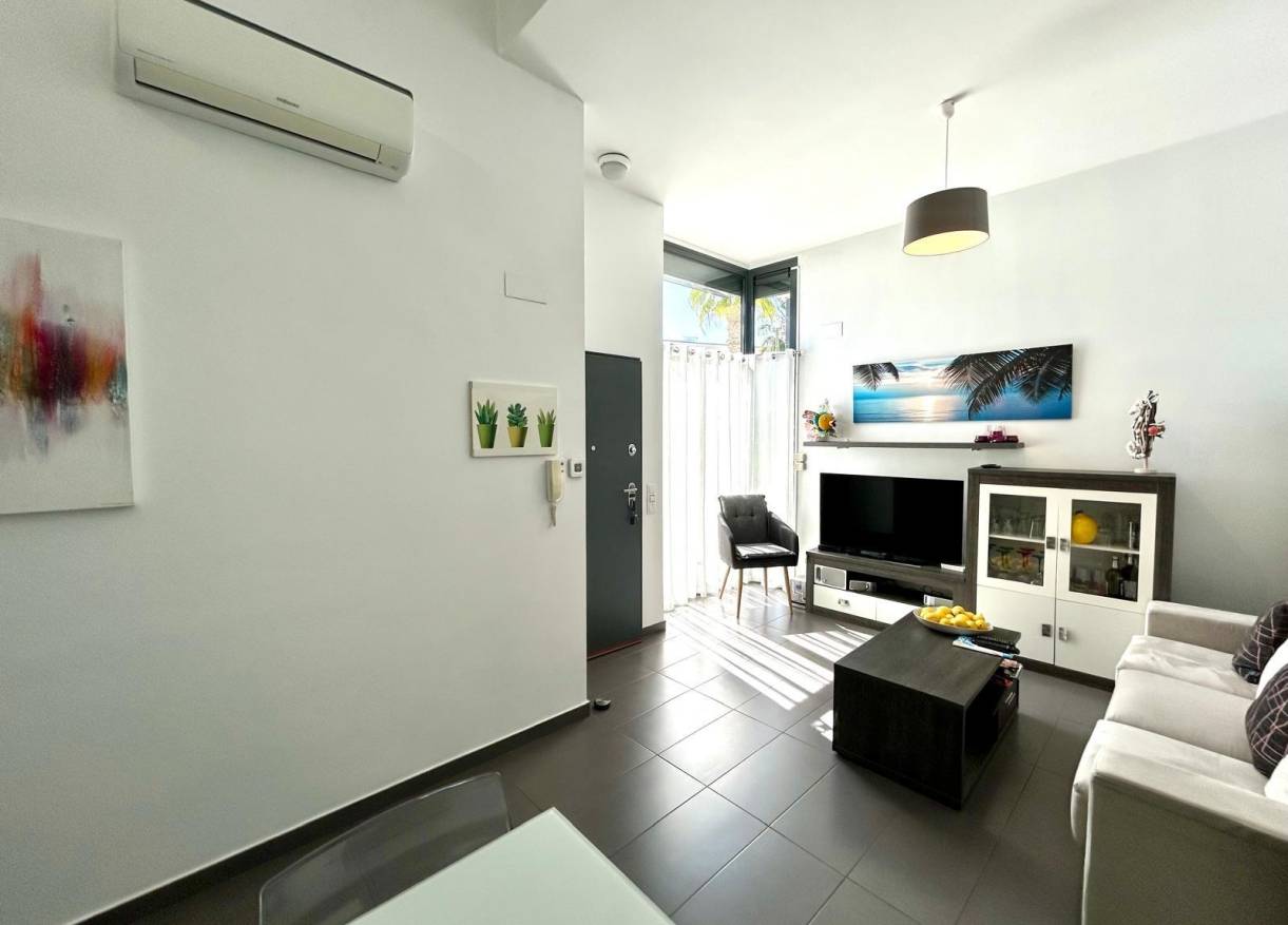 Bestaand - Townhouse / Semi-detached - Orihuela Costa - Villamartín-Las Filipinas