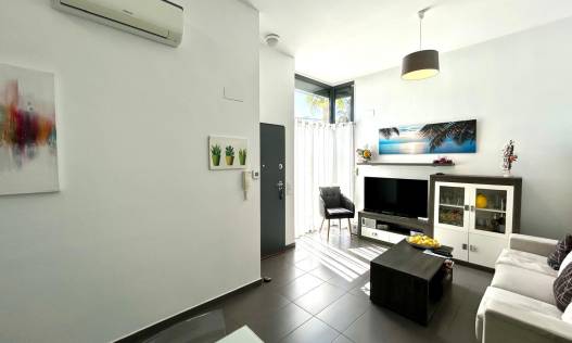 Bestaand - Townhouse / Semi-detached - Orihuela Costa - Villamartín-Las Filipinas