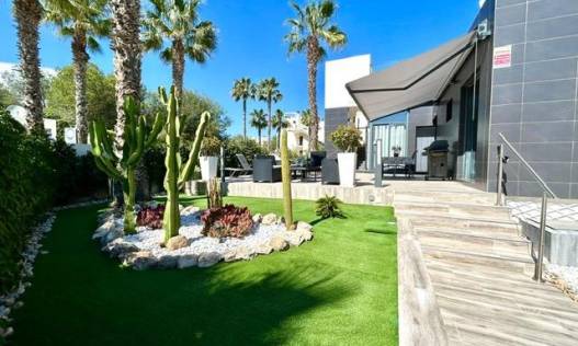 Bestaand - Townhouse / Semi-detached - Orihuela Costa - Villamartín-Las Filipinas