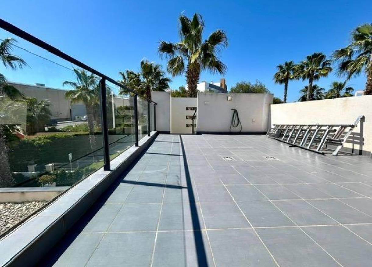 Bestaand - Townhouse / Semi-detached - Orihuela Costa - Villamartín-Las Filipinas
