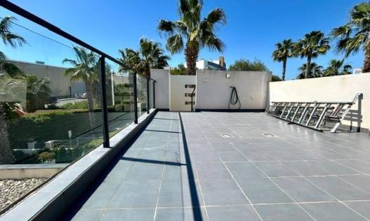 Bestaand - Townhouse / Semi-detached - Orihuela Costa - Villamartín-Las Filipinas