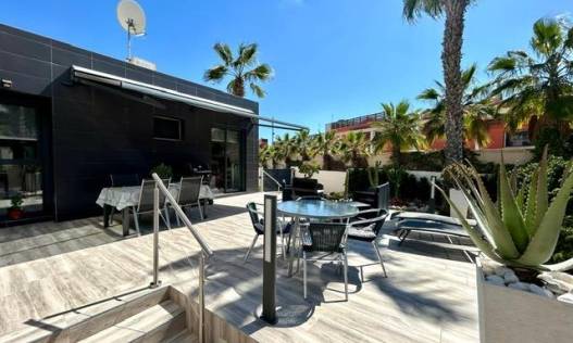 Bestaand - Townhouse / Semi-detached - Orihuela Costa - Villamartín-Las Filipinas