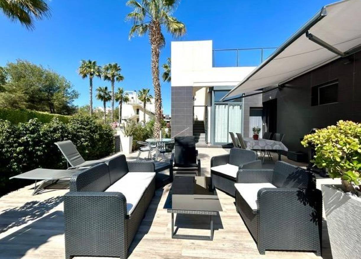 Bestaand - Townhouse / Semi-detached - Orihuela Costa - Villamartín-Las Filipinas