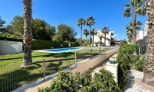 Bestaand - Townhouse / Semi-detached - Orihuela Costa - Villamartín-Las Filipinas