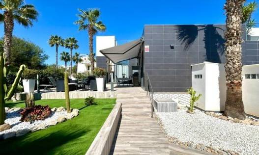 Bestaand - Townhouse / Semi-detached - Orihuela Costa - Villamartín-Las Filipinas