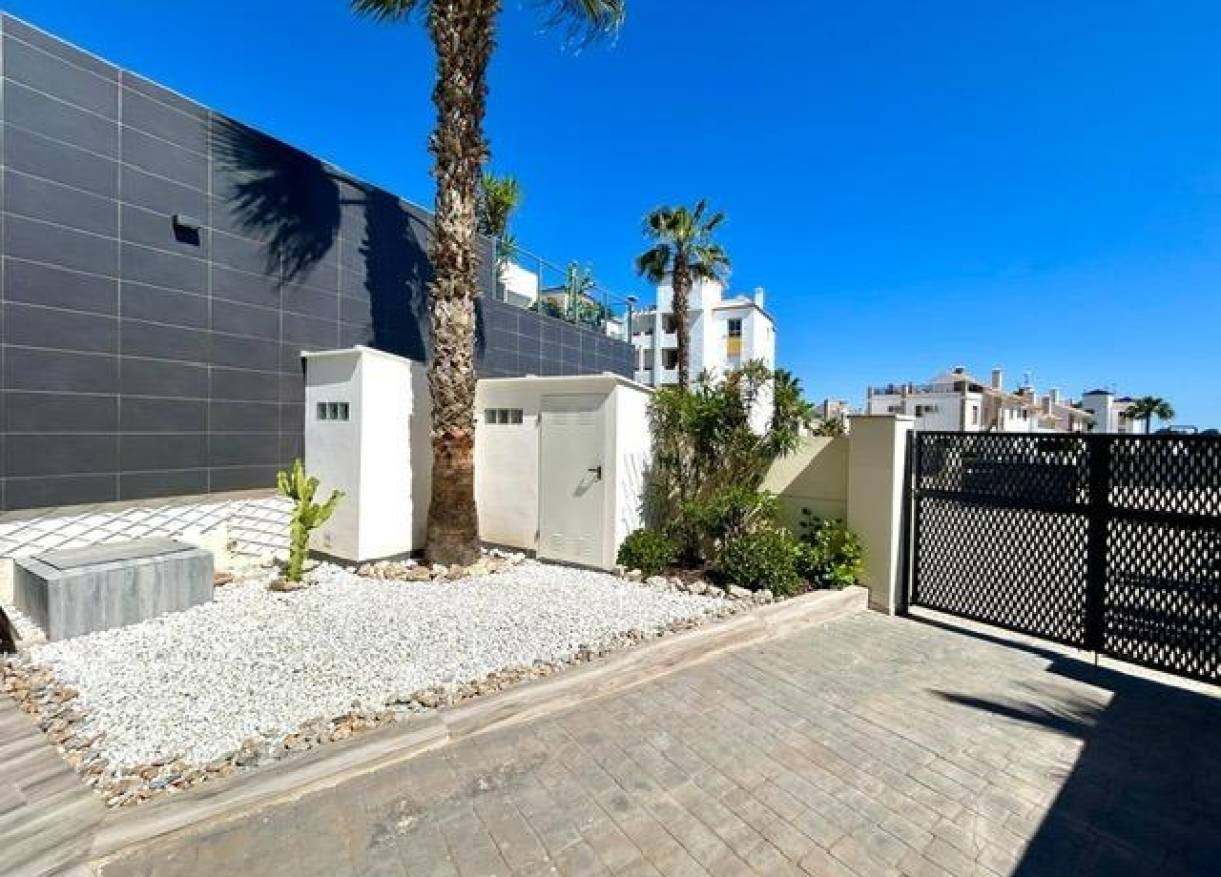 Bestaand - Townhouse / Semi-detached - Orihuela Costa - Villamartín-Las Filipinas