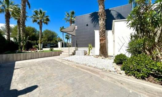 Bestaand - Townhouse / Semi-detached - Orihuela Costa - Villamartín-Las Filipinas
