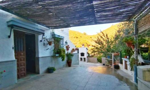 Bestaand - Villa - Almogía