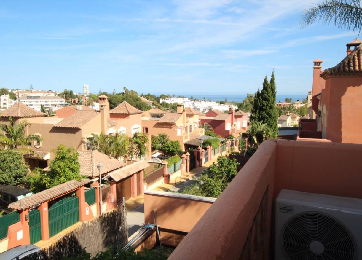 Bestaand - Townhouse / Semi-detached - Marbella - Marbella East