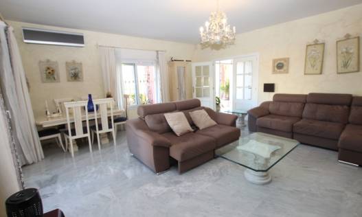 Bestaand - Townhouse / Semi-detached - Marbella - Marbella East