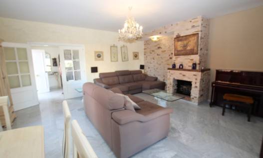 Bestaand - Townhouse / Semi-detached - Marbella - Marbella East