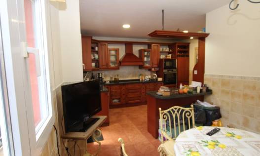 Bestaand - Townhouse / Semi-detached - Marbella - Marbella East