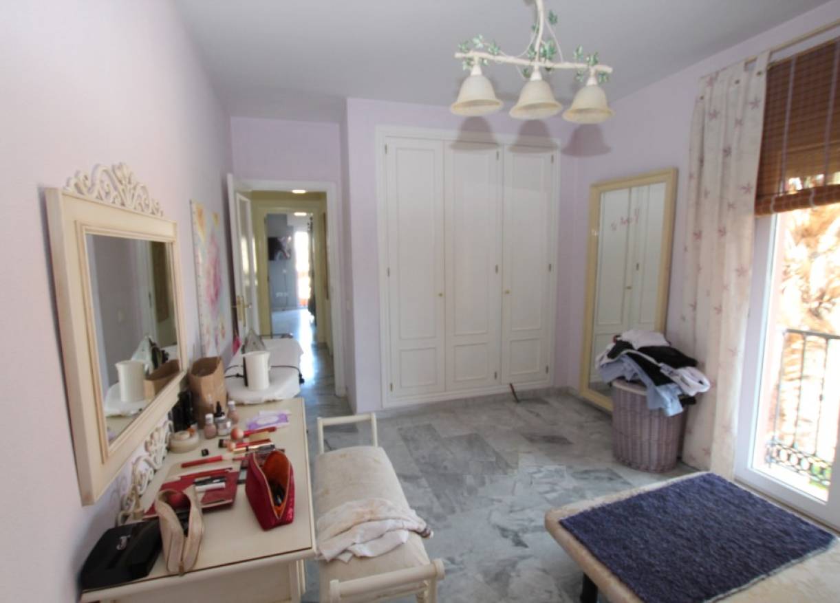 Bestaand - Townhouse / Semi-detached - Marbella - Marbella East